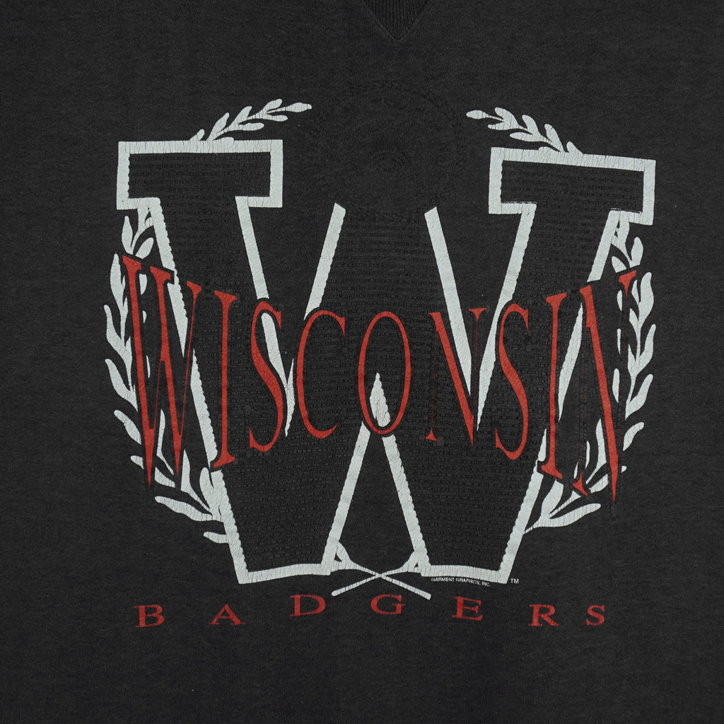 NCAA - Wisconsin Badgers Crew Neck Sweatshirt 1990s X-Large Vintage Retro