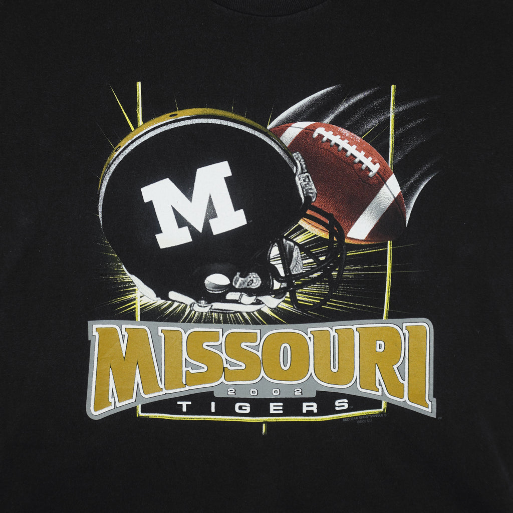 NCAA (Jerzees) - Missouri Tigers Big Logo T-Shirt 2002 Large Vintage Retro