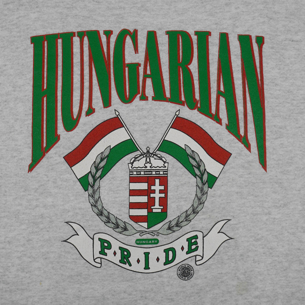 Vintage (Fruit Of The Loom) - Hungarian Pride Crew Neck Sweatshirt 1990s Large Vintage Retro