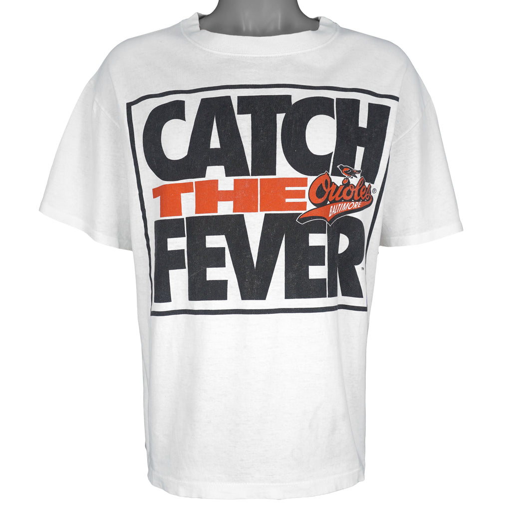 MLB - Baltimore Orioles Catch The Fever T-Shirt 1990s Large Vintage Retro Baseball