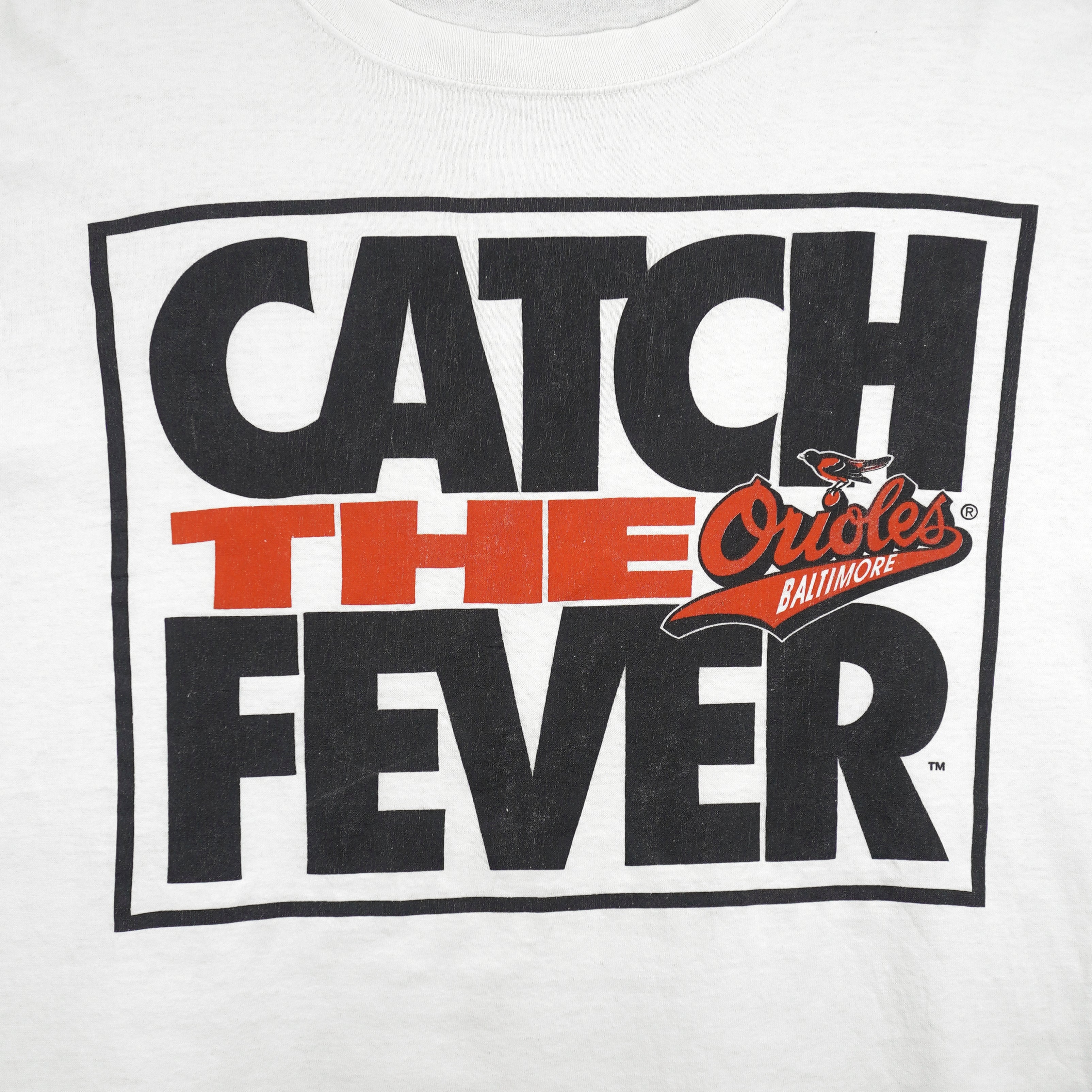 MLB - Baltimore Orioles Catch The Fever T-Shirt 1990s Large Vintage Retro Baseball