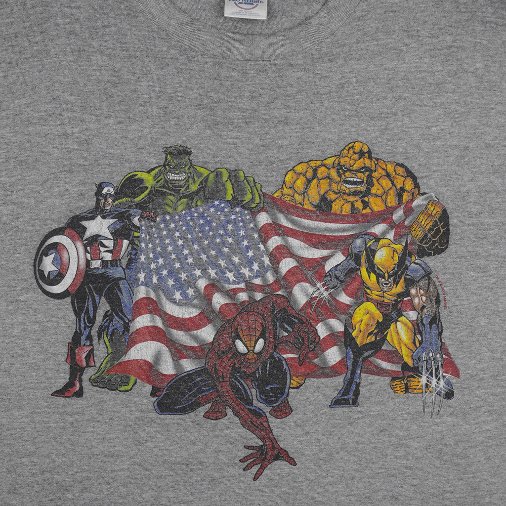 Marvel (Delta) - Superheroes USA Flag Printed T-Shirt 2001 Large Vintage Retro