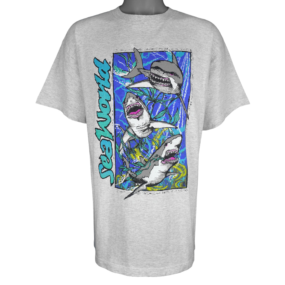 Vintage (Kingstree Classic) - Sea World Sharks Animal Print T-Shirt 1990s X-Large Vintage Retro