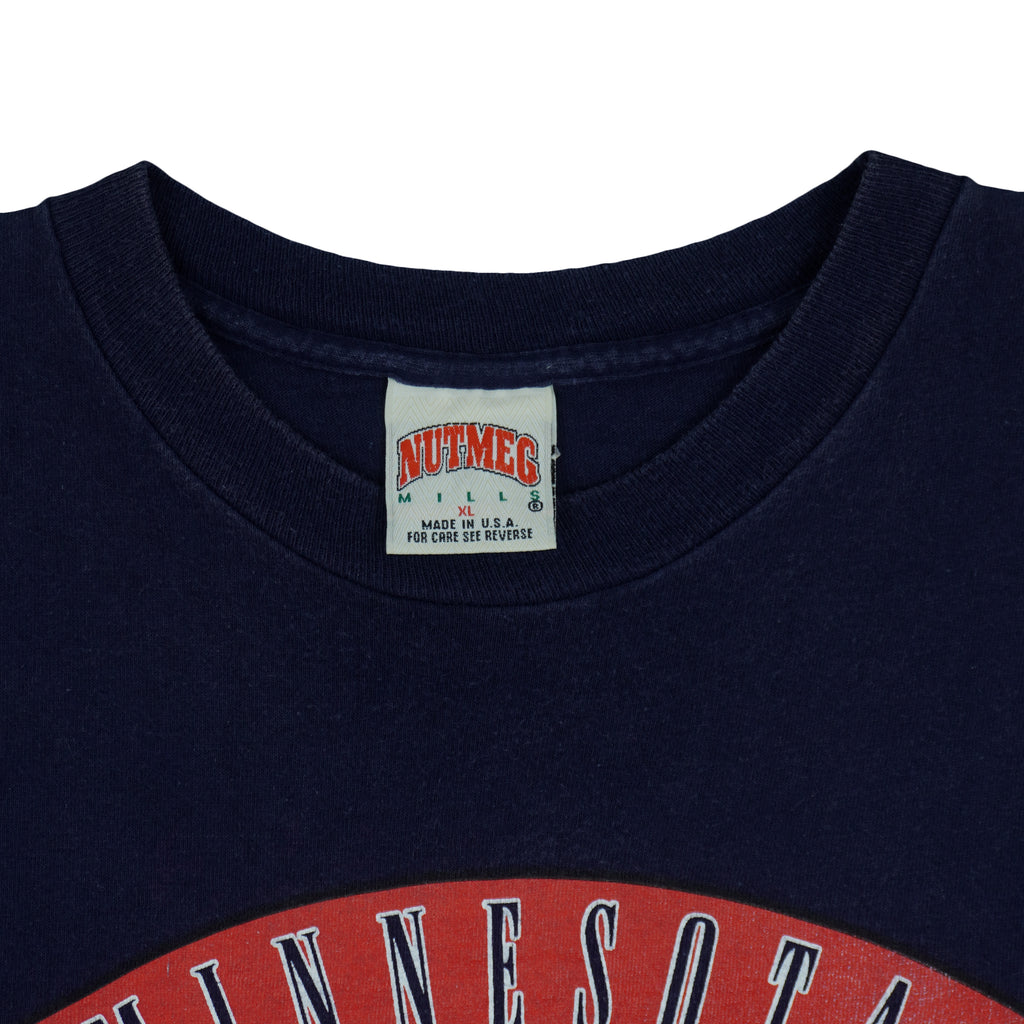 MLB (Nutmeg) - Minnesota Twins Single Stitch T-Shirt 1990s X-Large Vintage Retro Baseball
