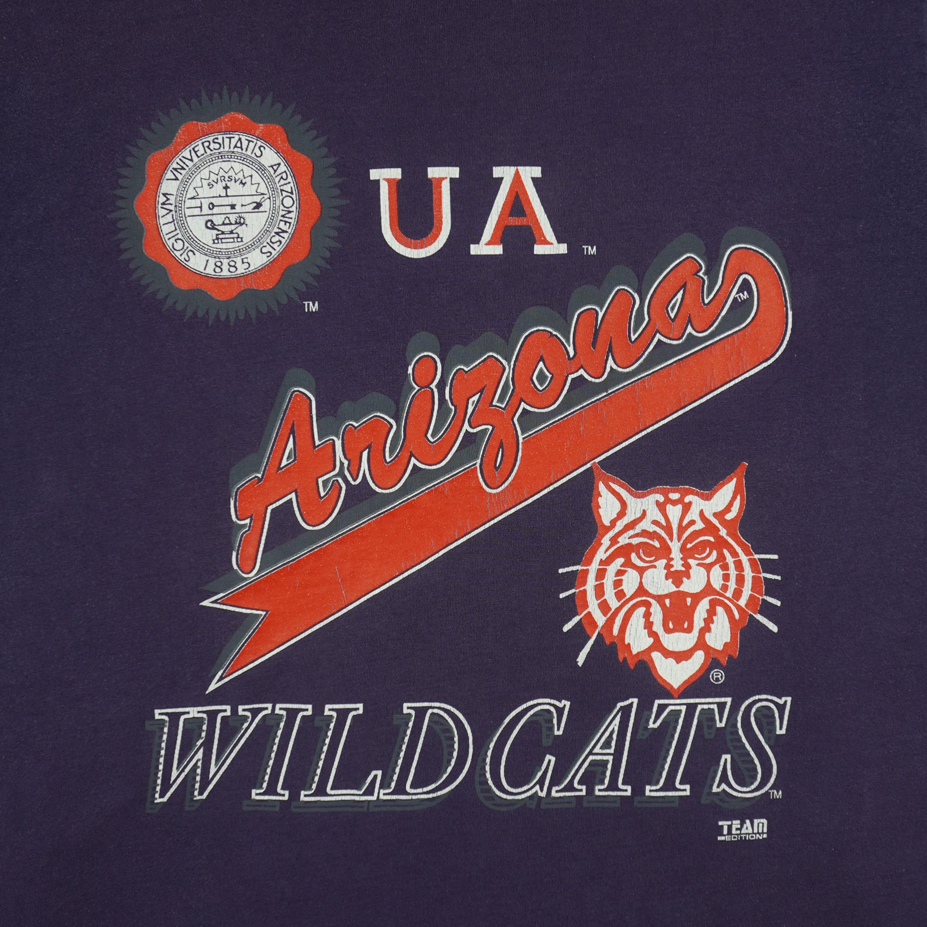 NCAA (Team Edition Apparel) - University of Arizona Wildcats T-Shirt 1990s Large Vintage Retro