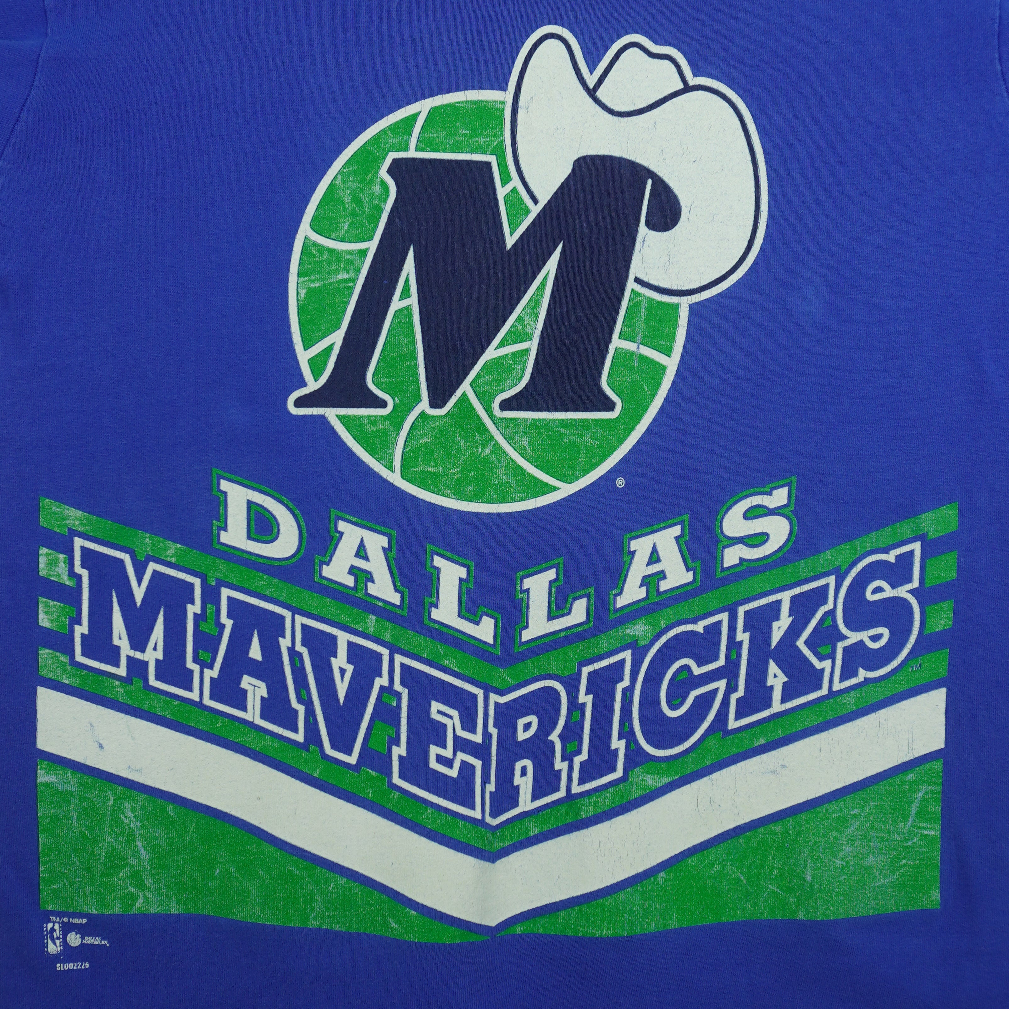 NBA (Salem) - Dallas Mavericks Spell-Out T-Shirt 1990s Large Vintage Retro Basketball