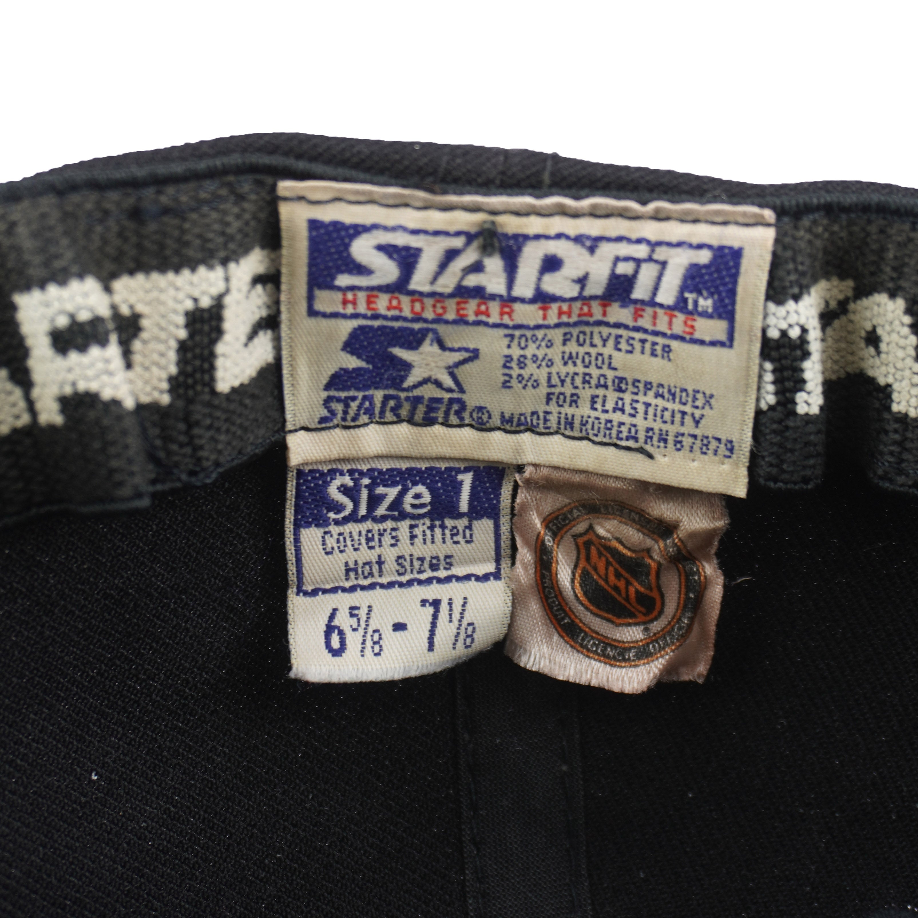 Starter (NHL) - Dallas Stars Spell-Out Deadstock Fitted Hat 1990s OSFA Vintage Retro Hockey