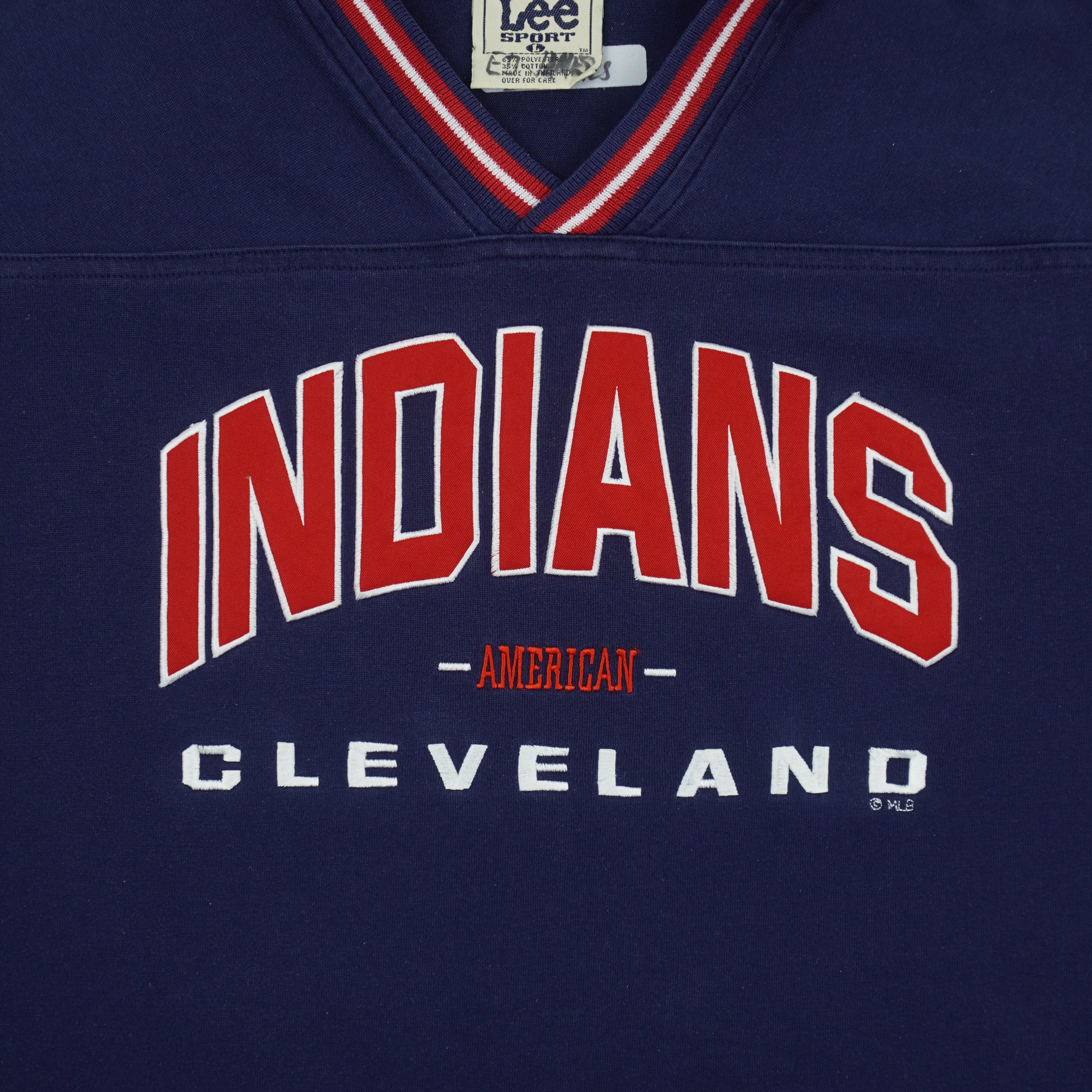 MLB (Lee) - Cleveland Indians V-Neck Sweatshirt 1990s Large Vintage Retro Baseball