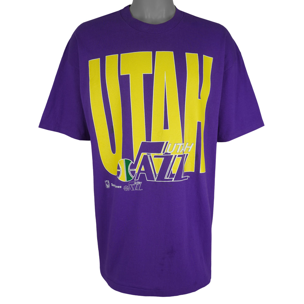 NBA (Hanes) - Utah Jazz Big Spell-Out T-Shirt 1990s XX-Large Vintage Retro Basketball