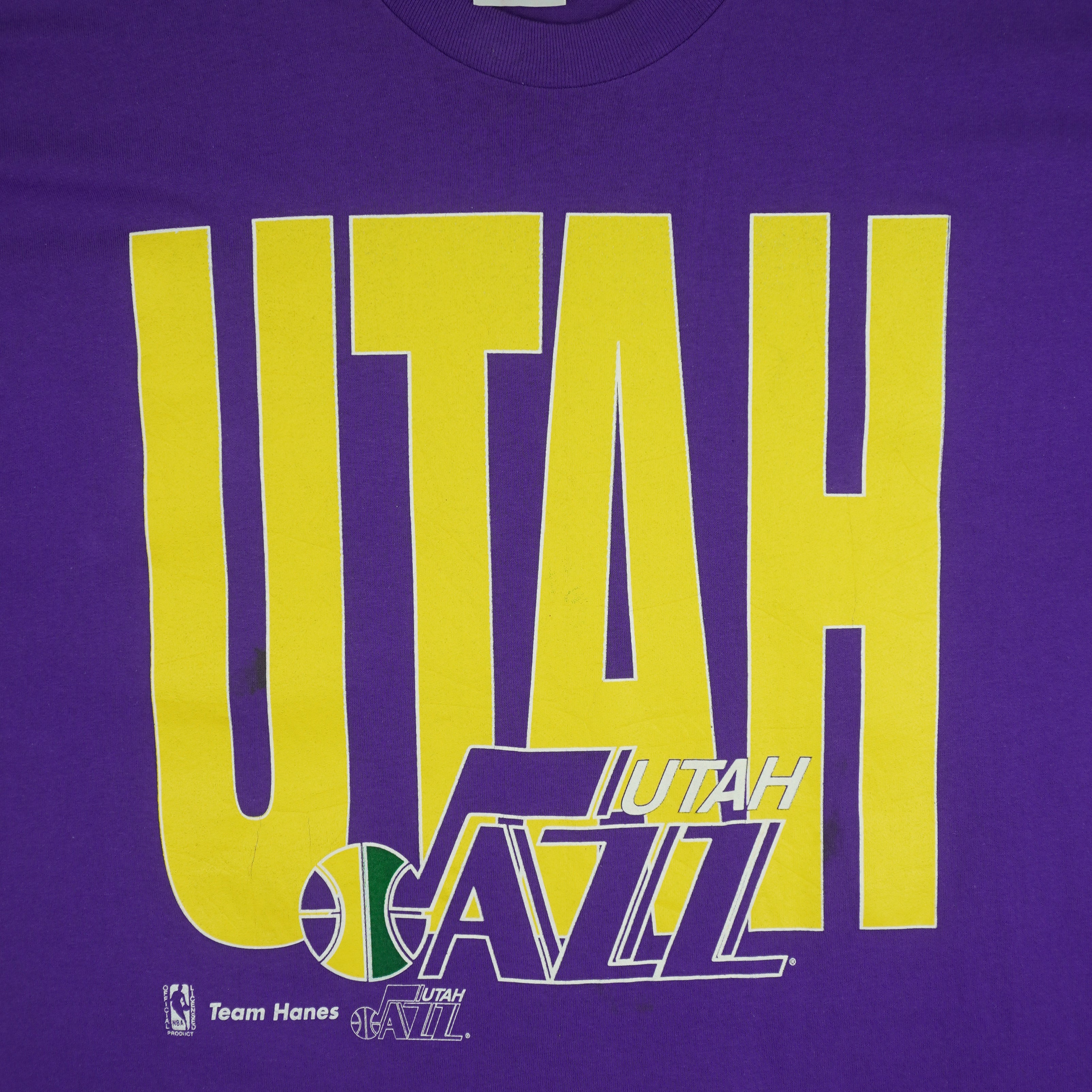 NBA (Hanes) - Utah Jazz Big Spell-Out T-Shirt 1990s XX-Large Vintage Retro Basketball