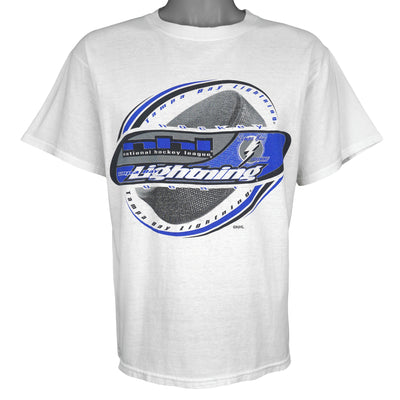 NHL (Logo 7) - Tampa Bay Lightning Hockey T-Shirt 1990s Medium