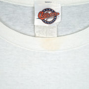 MLB (Aaron) - Texas Rangers Baseball Helmet T-Shirt 2000 X-Large Vintage Retro Baseball