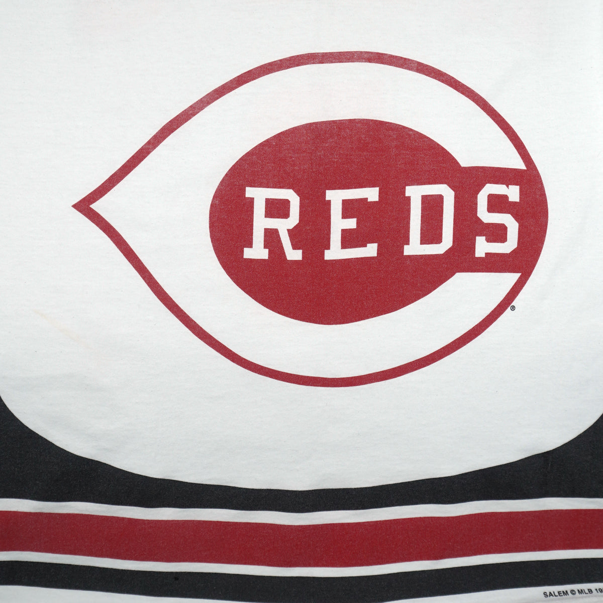 MLB (Pro Player) - Cincinnati Reds Big Logo T-Shirt 1996 X-Large Vintage Retro Baseball