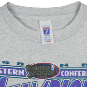 NBA (Logo 7) - Grey Utah Jazz Finals Champions T-Shirt 1998 X-Large Vintage Retro Basketball