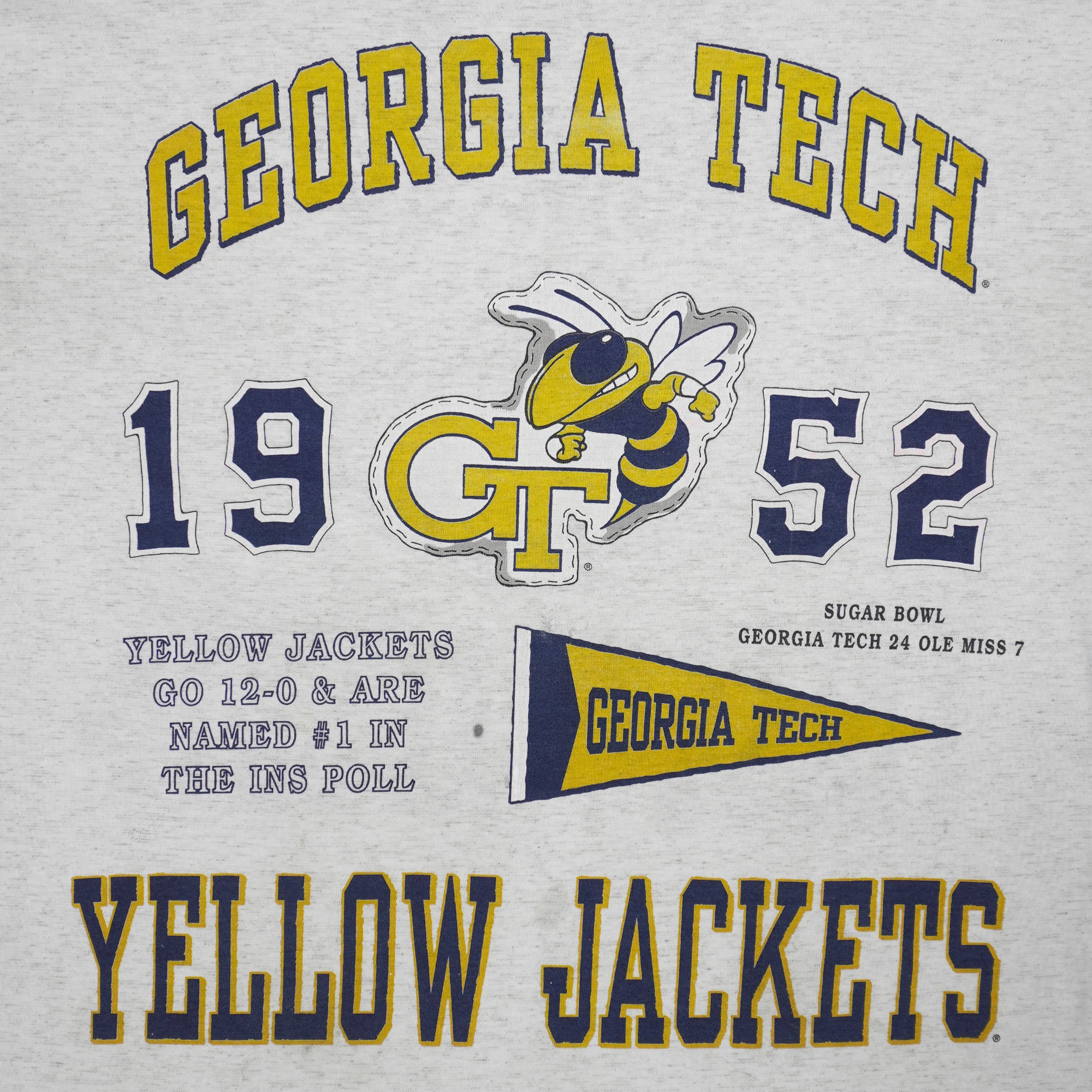 NCAA (Glory Days) - Georgia Tech Yellow Jackets T-Shirt 1990s X-Large Vintage Retro