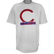 MLB (Nutmeg) - Chicago Cubs Big Logo T-Shirt 1990s X-Large Vintage Retro Baseball