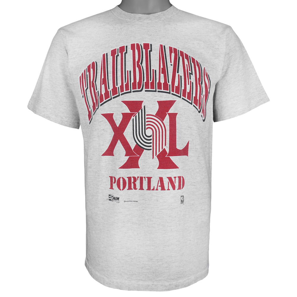 NBA (Salem)- Portland Trail Blazers XXL Big Spell-Out T-Shirt 1990 Medium Vintage Retro Basketball