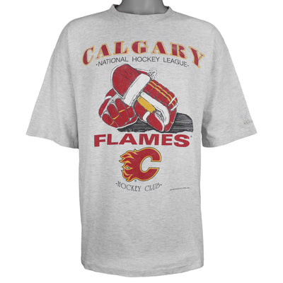 NHL (Softwear) - Calgary Flames Hockey Gloves T-Shirt 1995 X-Large