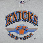 NBA (Logo Athletic) - Grey New York Knicks T-Shirt 1990s 2X-Large Vintage Retro Basketball