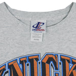 NBA (Logo Athletic) - Grey New York Knicks T-Shirt 1990s 2X-Large Vintage Retro Basketball