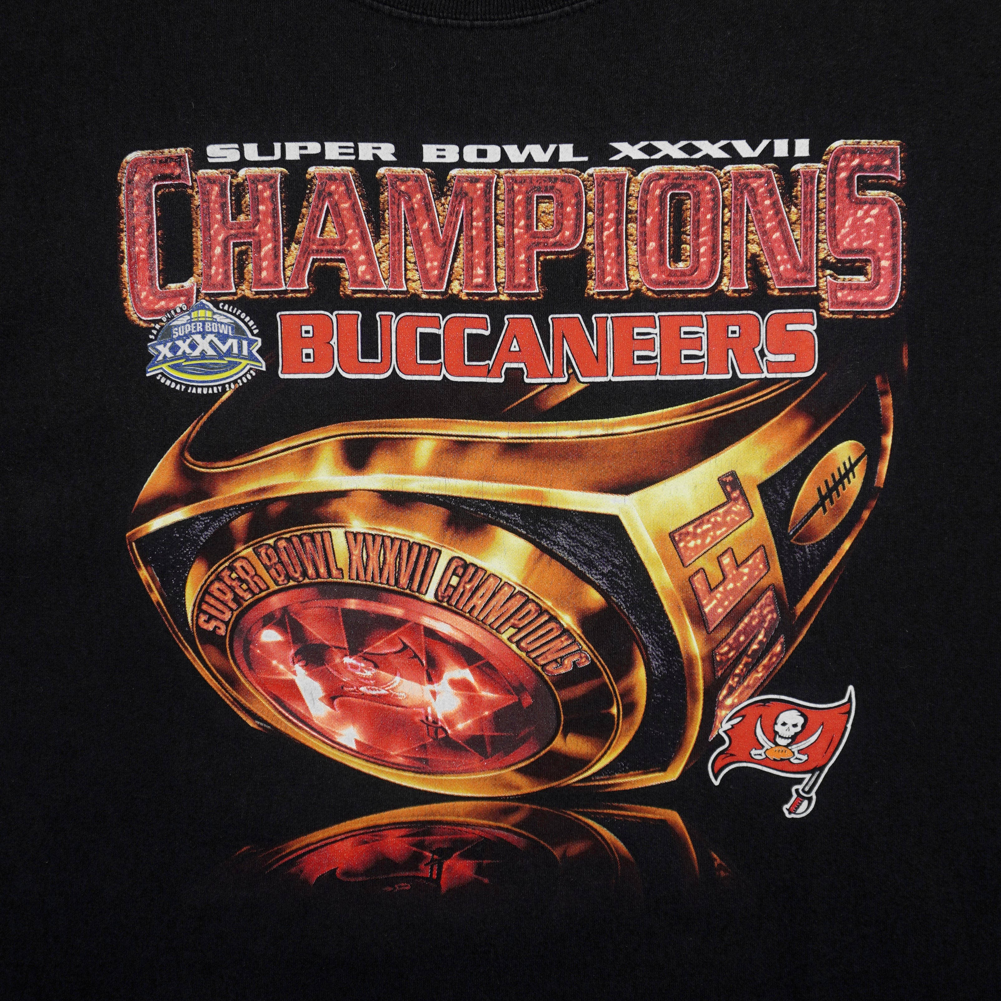 NFL (Delta) - Buccaneers Super Bowl Champions Ring T-Shirt 2003 XX-Large Vintage Retro Football