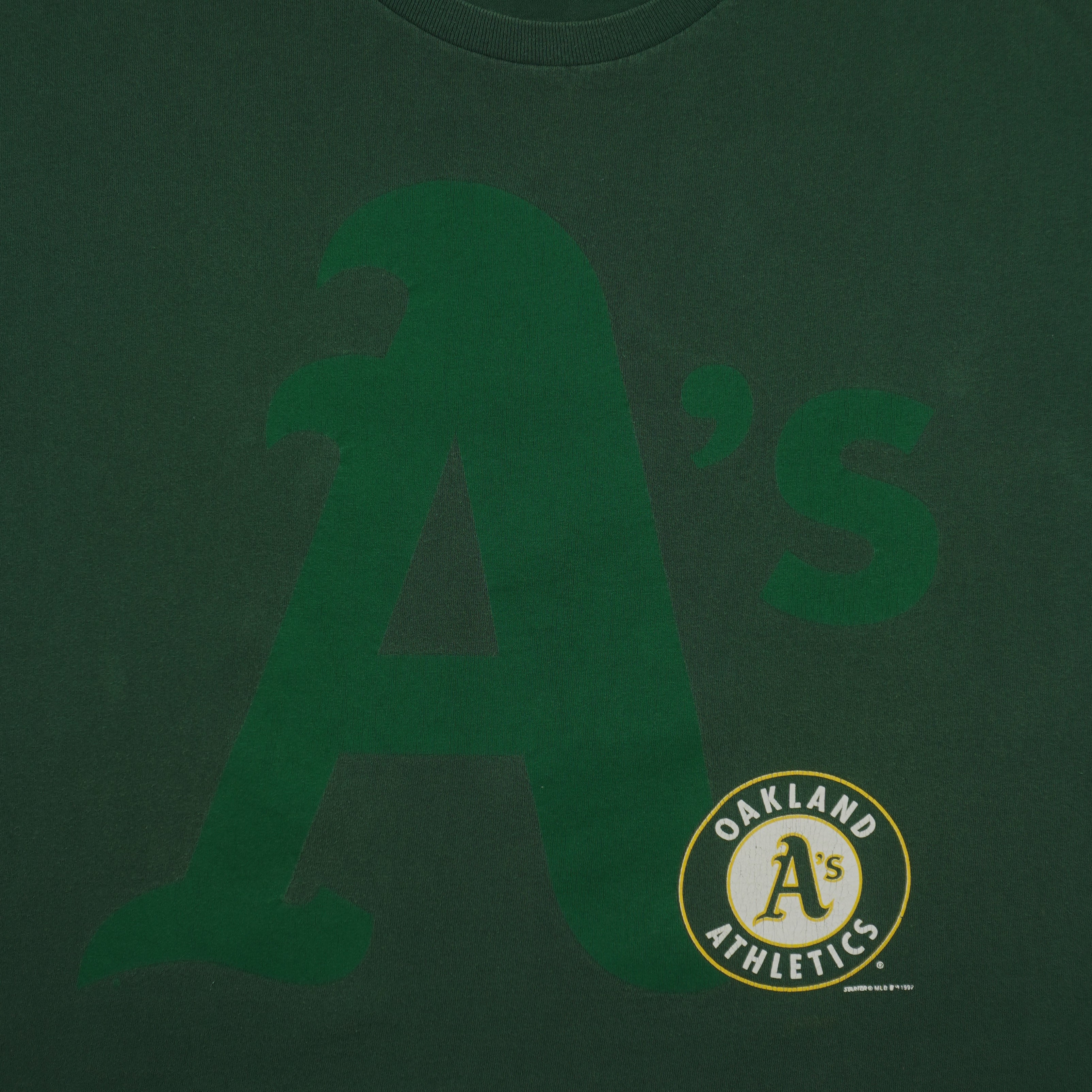 Starter (MLB) - Oakland Athletics Big Spell-Out T-Shirt 1992 X-Large Vintage Retro Baseball
