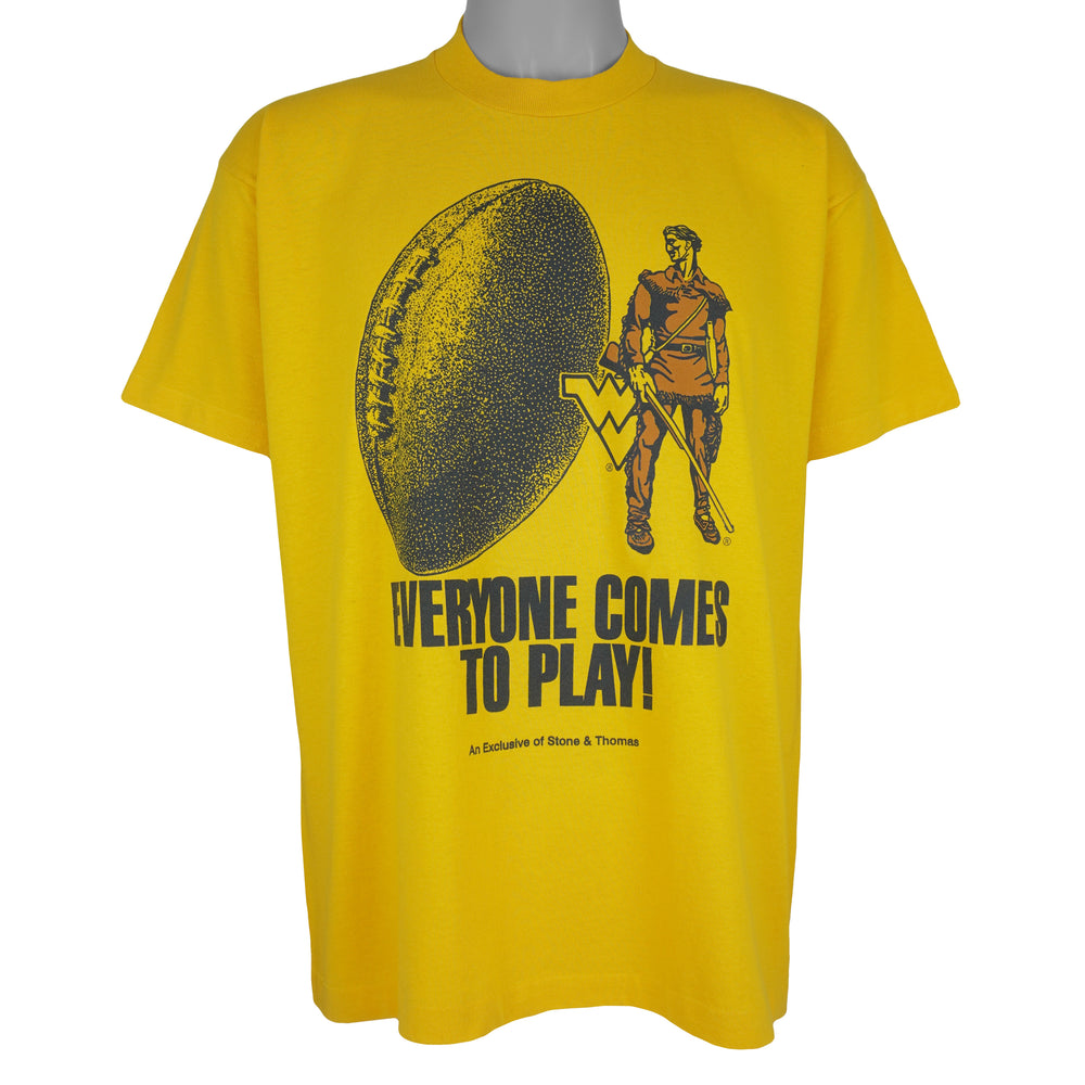 NCAA - West Virginia Mountaineers Everyone Comes to Play Football T-Shirt 1990s X-Large Vintage Retro Football