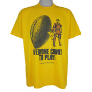 NCAA - West Virginia Mountaineers Everyone Comes to Play Football T-Shirt 1990s X-Large Vintage Retro Football