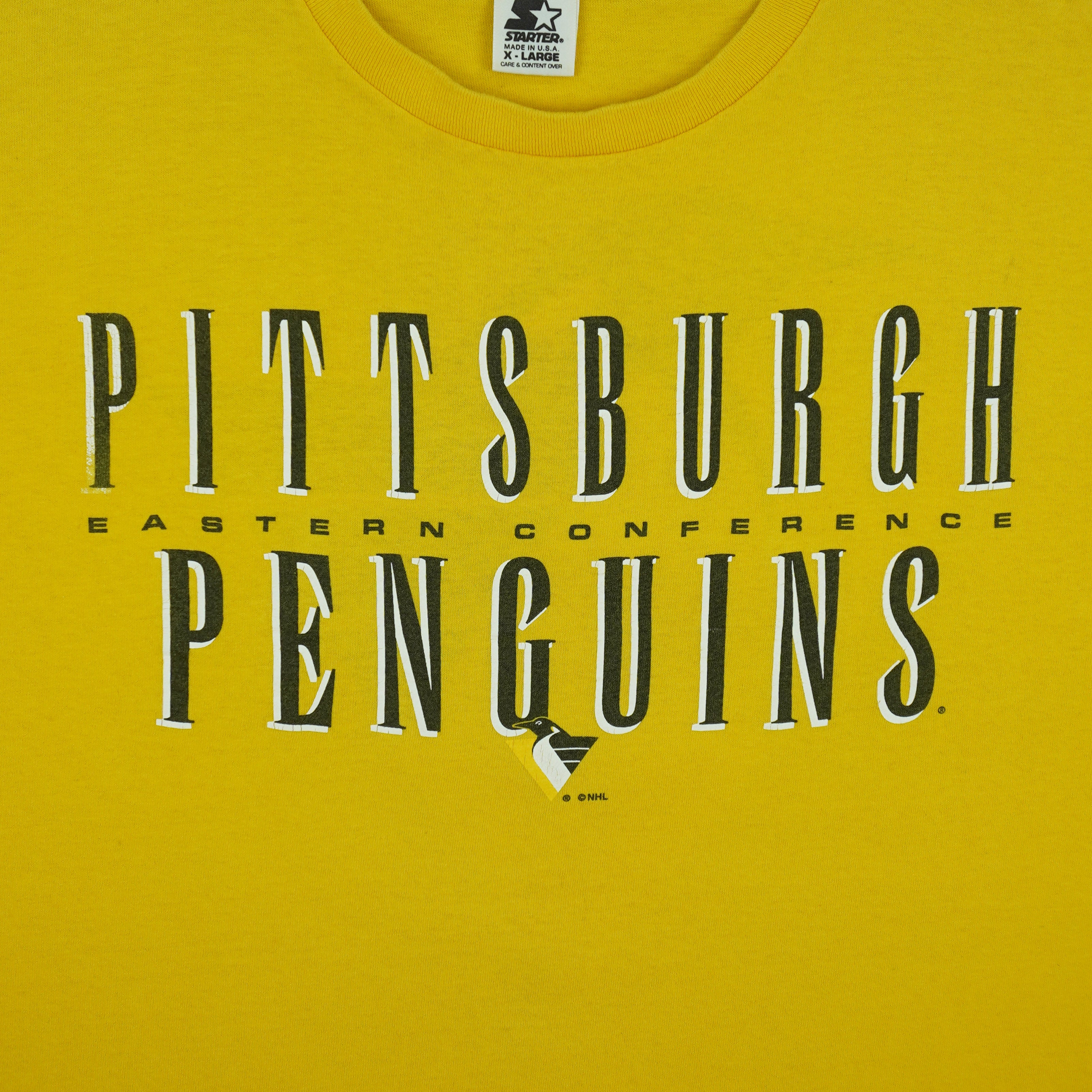 Starter (NHL) - Pittsburgh Penguins Big Logo T-Shirt 1990s X-Large Vintage Retro Hockey