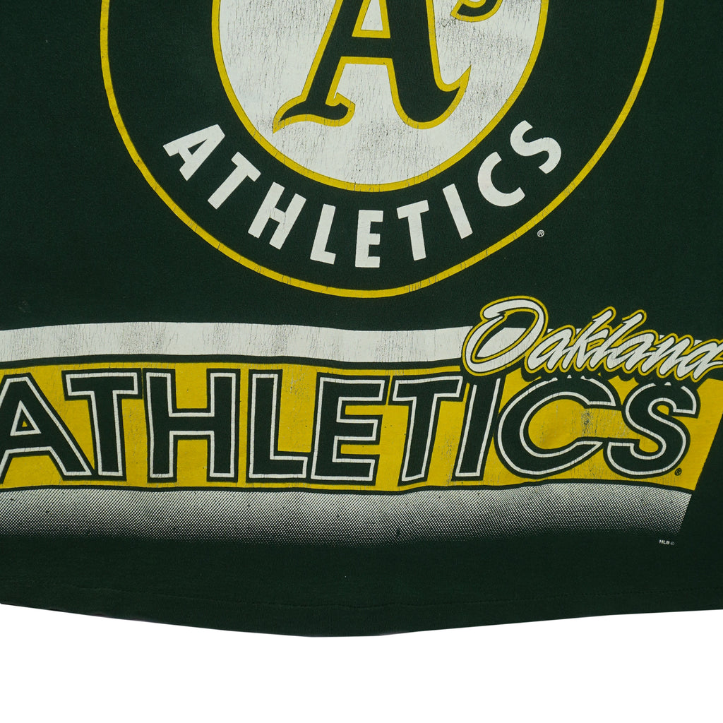 MLB (Salem) - Oakland Athletics American League Spell-Out T-Shirt 1990s X-Large Vintage Retro Baseball
