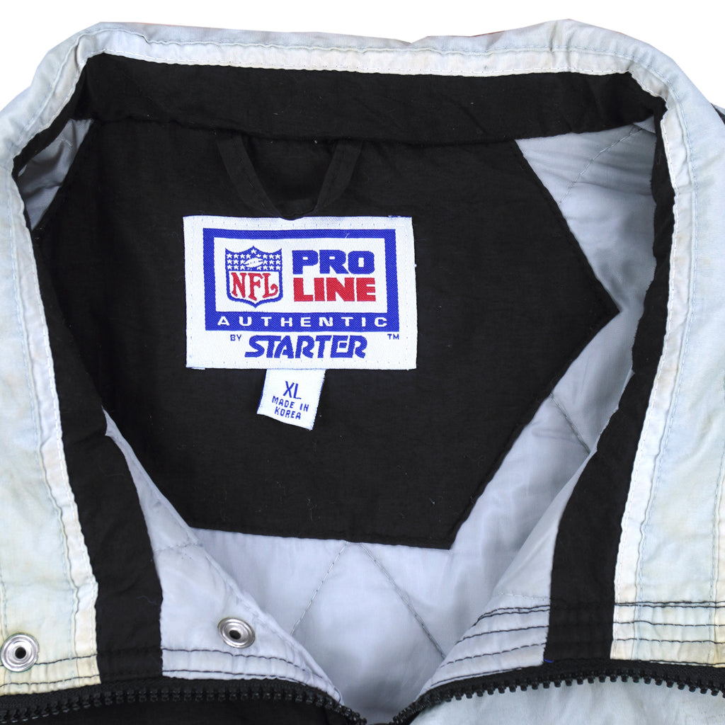 Starter (NFL) - Oakland Raiders Big Logo Puffer Jacket 1990s X-Large Vintage Retro Football
