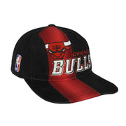 NBA (Sports Specialties) - Black & Red Chicago Bulls Snapback Hat 1990s OSFA Vintage Retro Basketball
