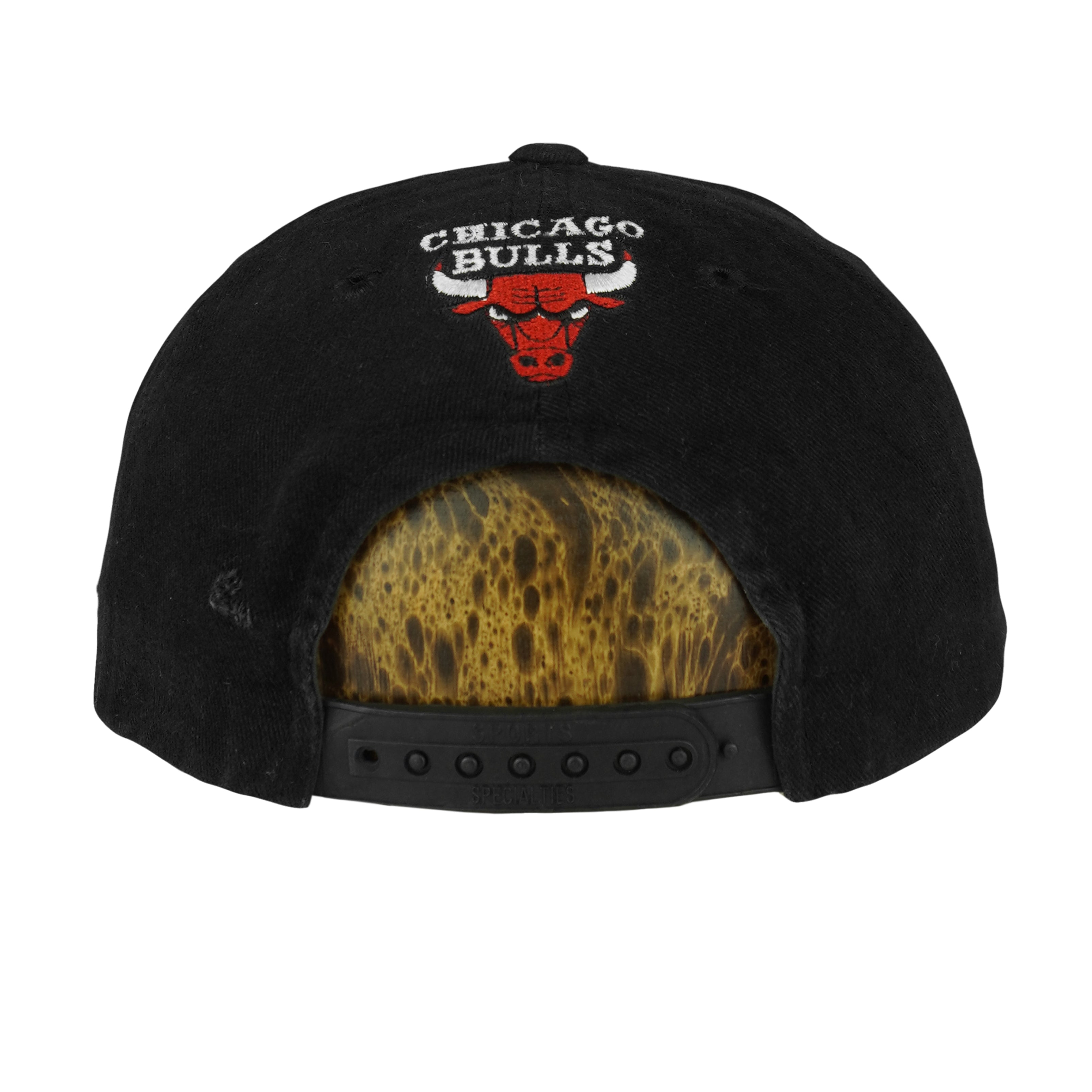 NBA (Sports Specialties) - Black & Red Chicago Bulls Snapback Hat 1990s OSFA Vintage Retro Basketball