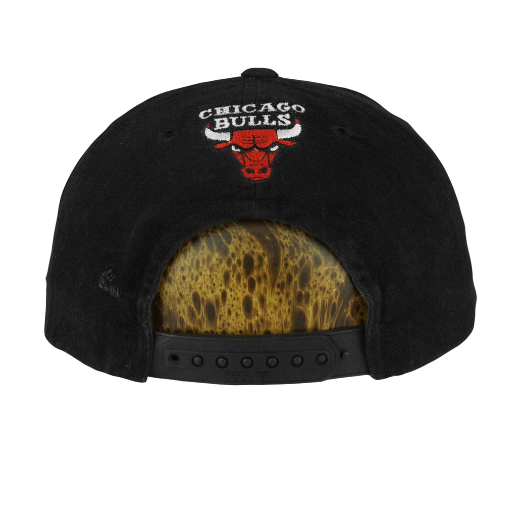 NBA (Sports Specialties) - Black & Red Chicago Bulls Snapback Hat 1990s OSFA Vintage Retro Basketball