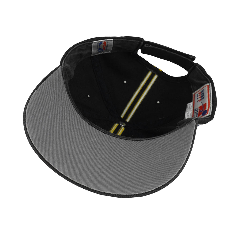 NBA (Sports Specialties) - Philadelphia 76ers Embroidered Strapback Hat 1990s OSFA Vintage Retro Basketball