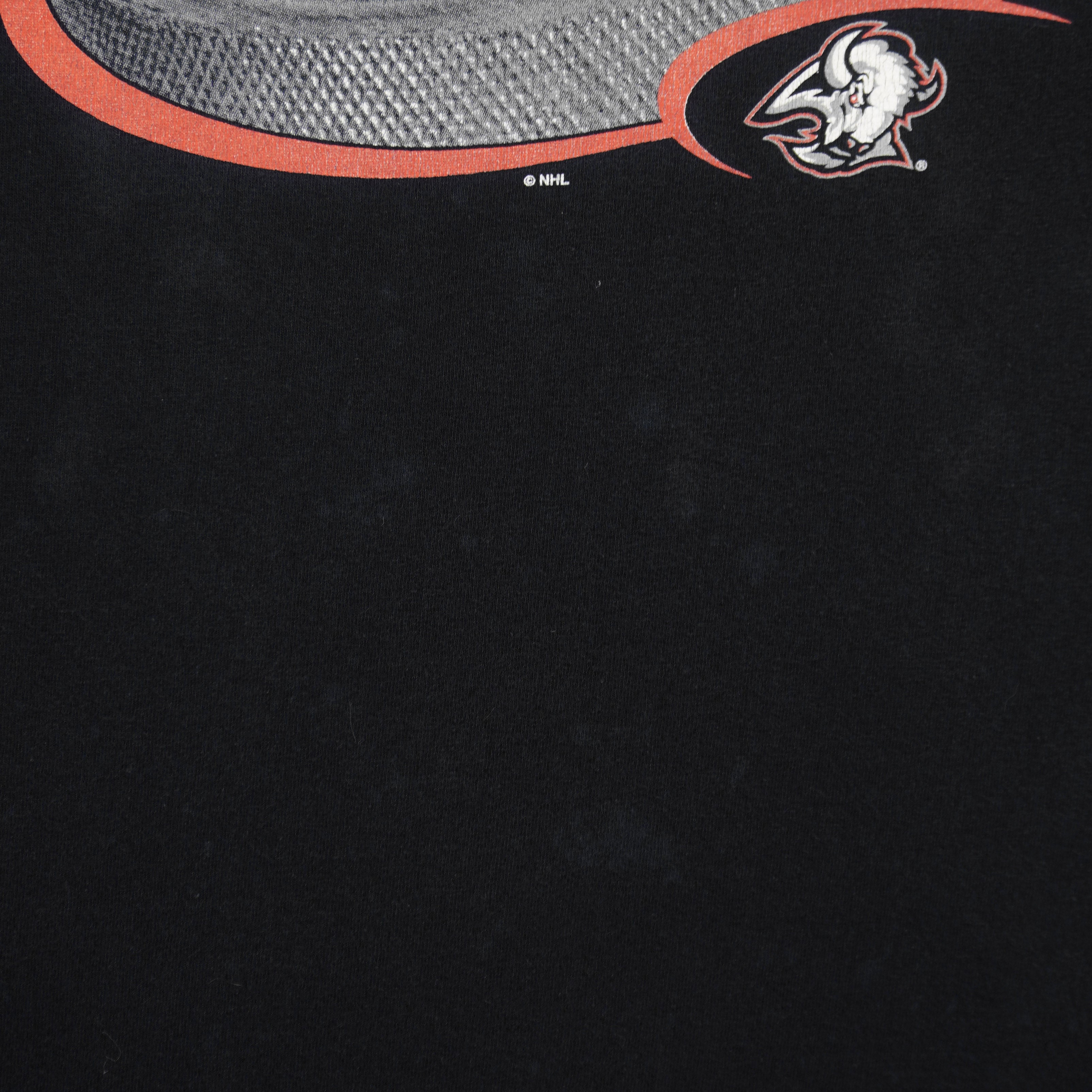 NHL (Gildan) - Buffalo Sabres Big Spell-Out T-Shirt 1990s Medium Vintage retro Hockey