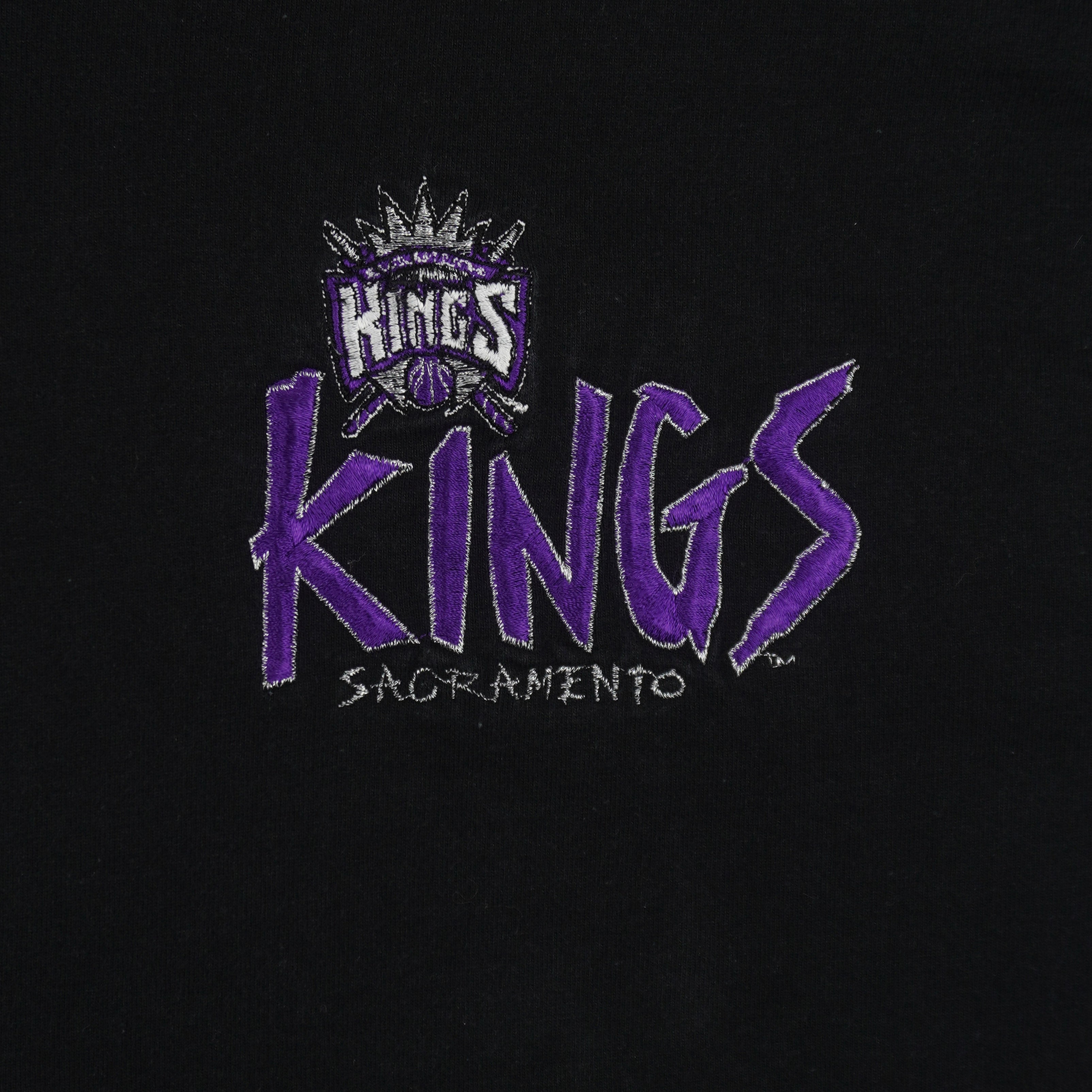 NBA (Pro Player) - Sacramento Kings Embroidered T-Shirt 1990s Large Vintage Retro Basketball