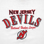 NHL (Logo Athletic) - New Jersey Devils Embroidered T-Shirt 1990s X-Large Vintage Retro Hockey