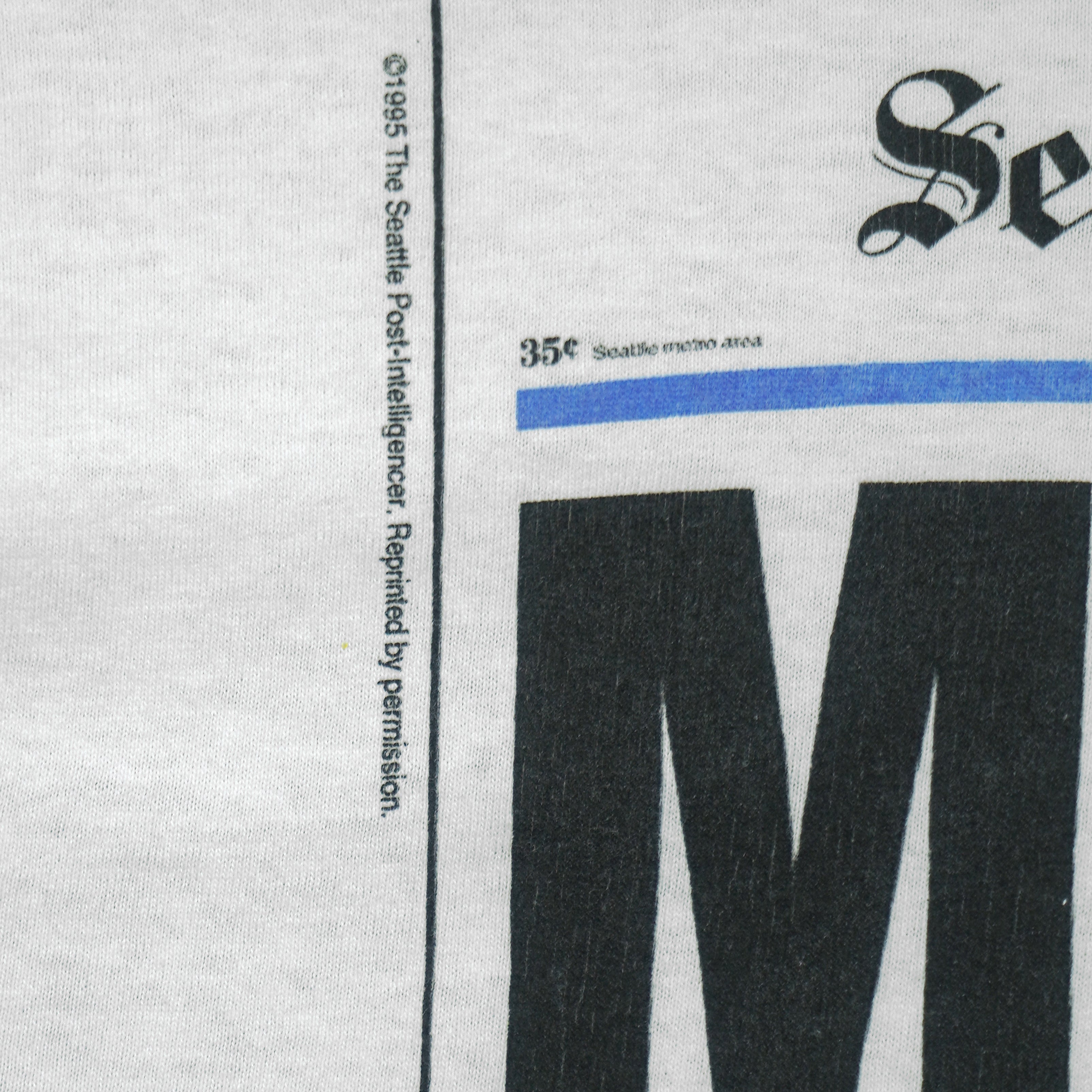 MLB (Jerzees) - Seattle Mariners Front Pages T-Shirt 1995 X-Large Vintage Retro Baseball