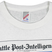 MLB (Jerzees) - Seattle Mariners Front Pages T-Shirt 1995 X-Large Vintage Retro Baseball