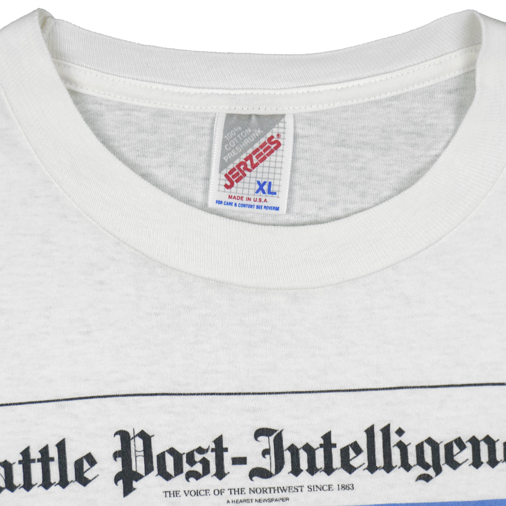 MLB (Jerzees) - Seattle Mariners Front Pages T-Shirt 1995 X-Large Vintage Retro Baseball