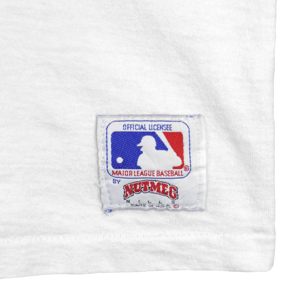 MLB (Nutmeg) - Pittsburgh Pirates National League East Spell-Out T-Shirt 1992 X-Large Vintage Retro Baseball