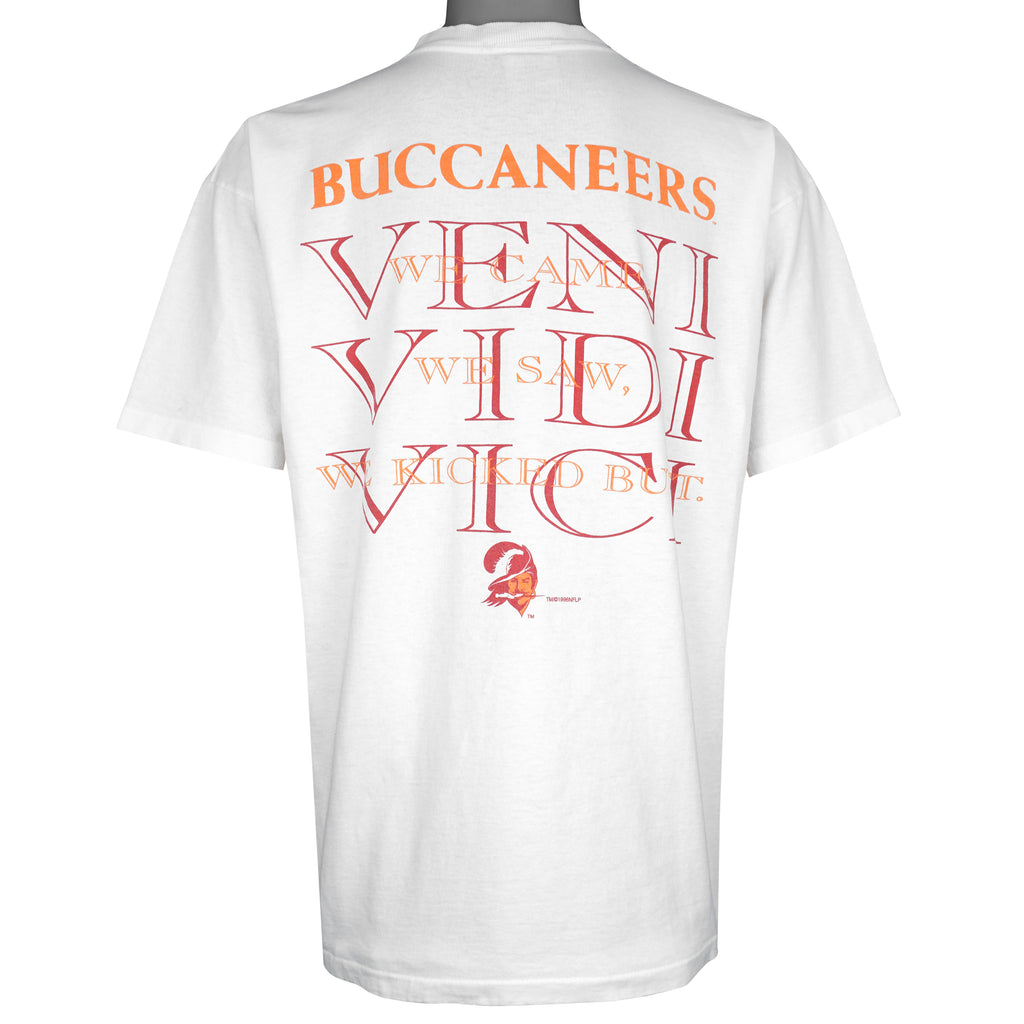 NFL - Tampa Bay Buccaneers Absolute Victory Helmet T-Shirt 1996 X-Large Vintage Retro Football