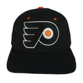 Starter (NHL)- Philadelphia Flyers Fitted Hat 1990s Vintage Retro Hockey