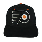 Starter (NHL)- Philadelphia Flyers Fitted Hat 1990s Vintage Retro Hockey