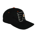 Starter (NHL)- Philadelphia Flyers Fitted Hat 1990s Vintage Retro Hockey