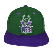 NBA (Logo 7) - Milwaukee Bucks Embroidered Snapback Hat 1990s OSFA Vintage Retro Basketball