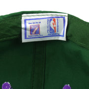 NBA (Logo 7) - Milwaukee Bucks Embroidered Snapback Hat 1990s OSFA Vintage Retro Basketball