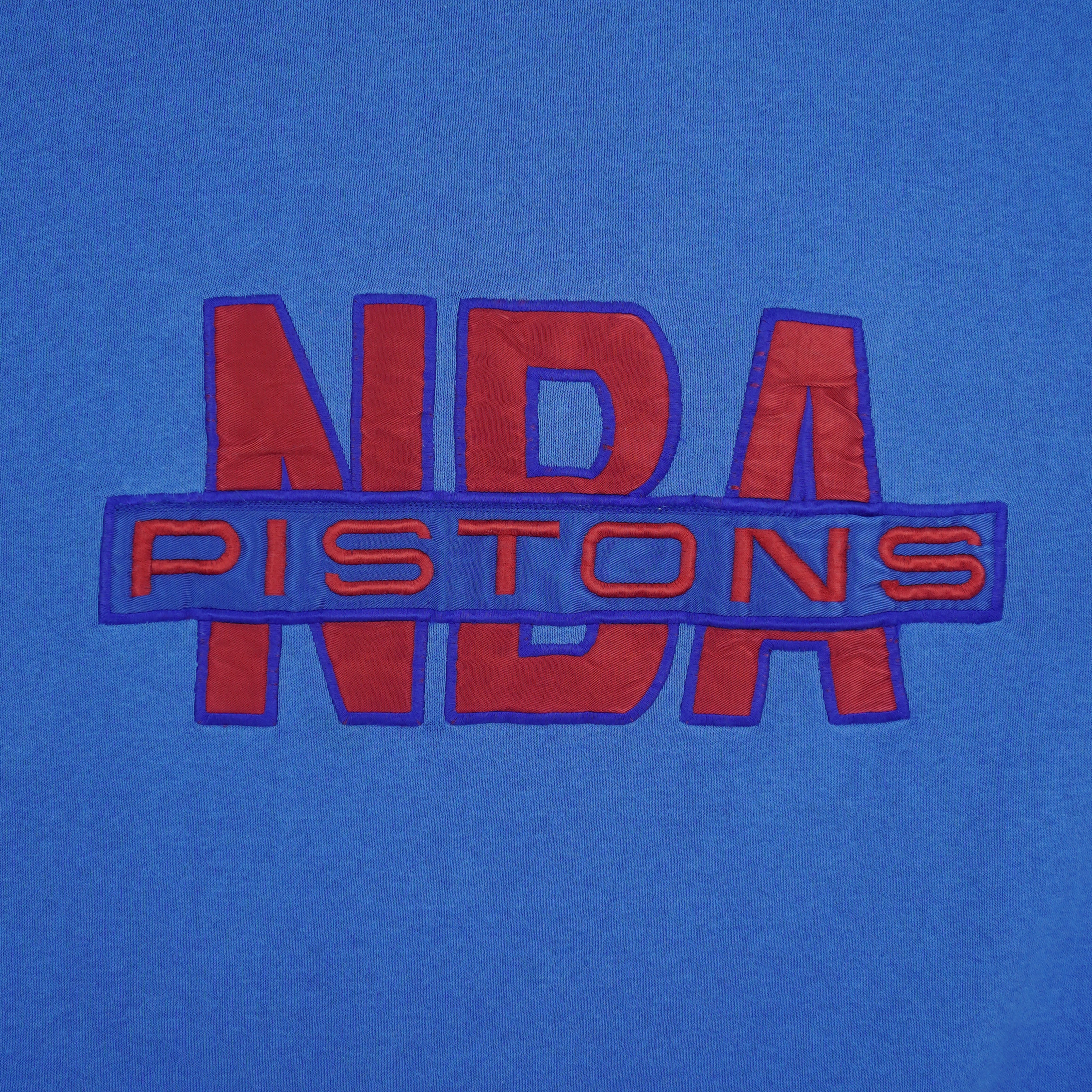 NBA (Nutmeg) - Detroit Pistons Crew Neck Sweatshirt 1990s Large Vintage Retro Basketball