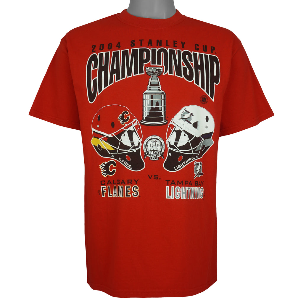 NHL - Calgary Flames Vs Tampa Bay Lightning Stanley Cup T-Shirt 2004 Medium Vintage Retro Hockey